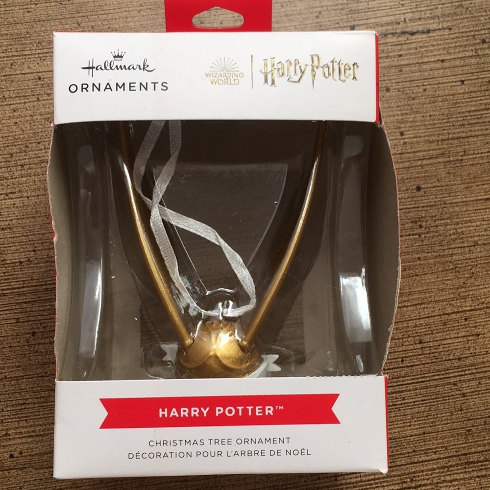 Harry Potter Golden Snitch Christmas 2022 Ornament. New in the Box.